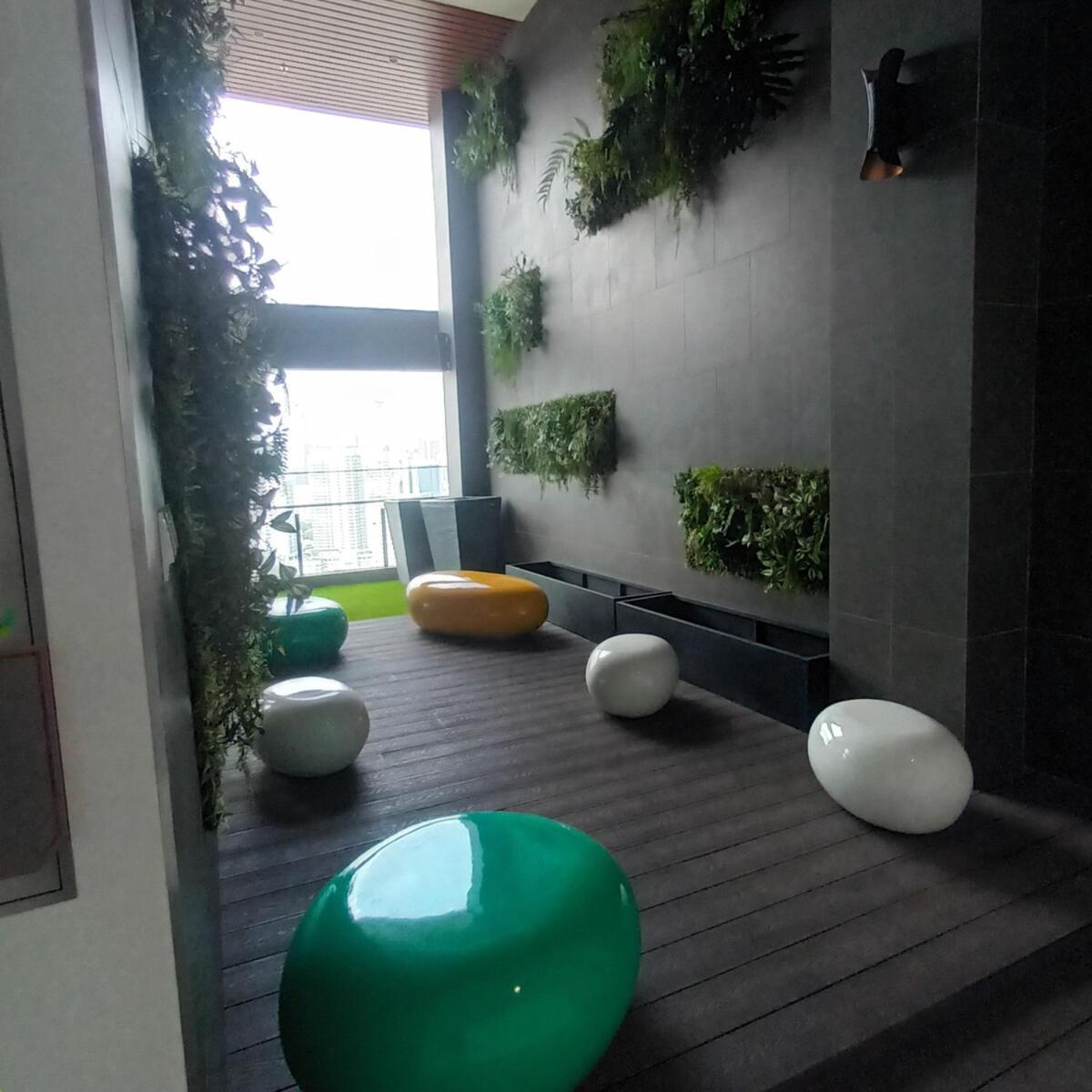 Sky Pool At Riveria City- B *